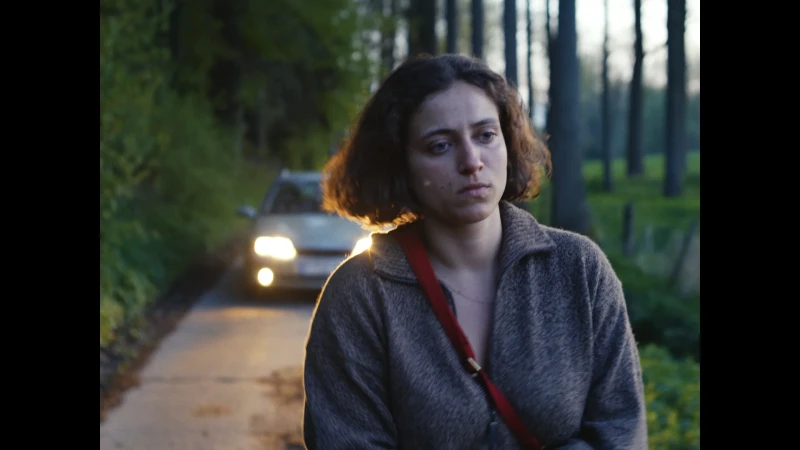 This Between Us fictie/student (B)